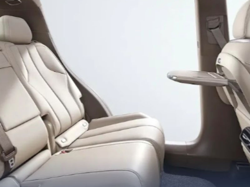 First_class_seat