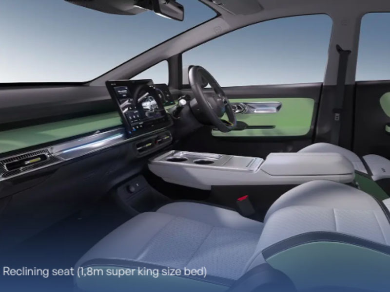 Reclining_seat_18m_super_king_size_bed